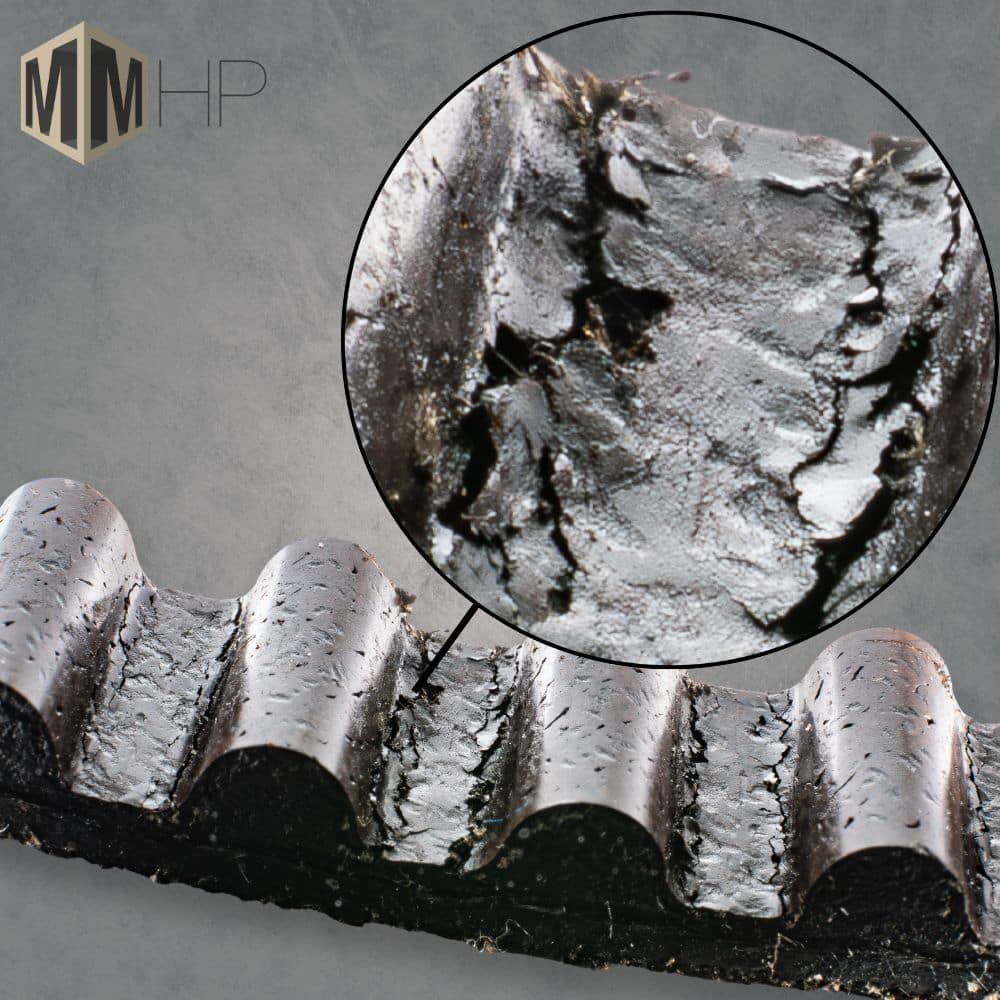 Porous, disintegrated timing belt of the TDI oil pump as a cause of engine failure